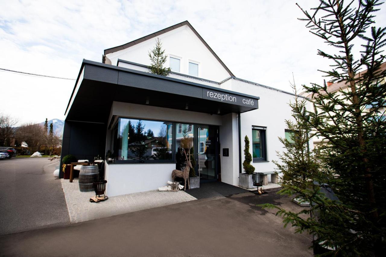 Wallner - Hotel&Wirt Arnoldstein Exterior foto